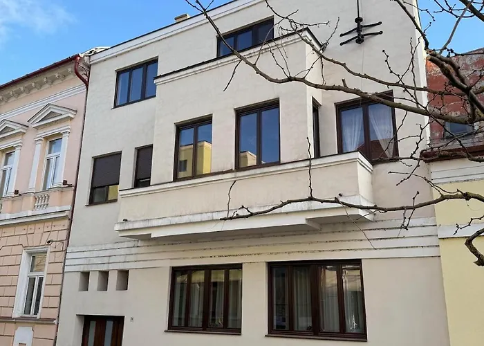 Ultra-central Cozy Flat, Quiet Pedestrian Lane Apartman *